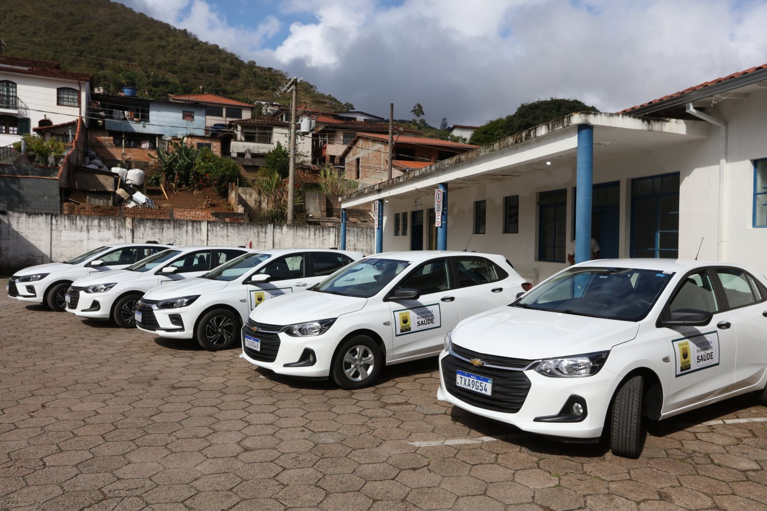 Prefeitura de Ouro Preto adquire mais cinco carros para atendimento à saúde